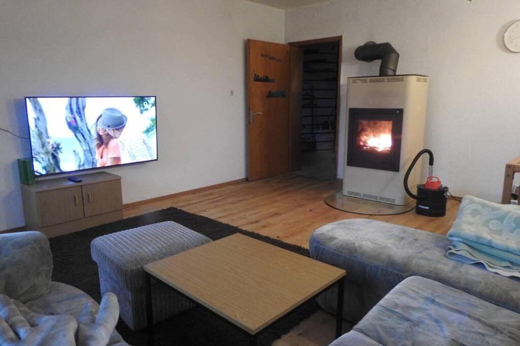 Bergblick Apartment Медебах Екстериор снимка