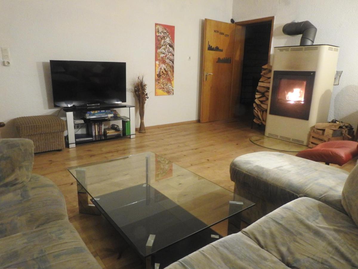 Bergblick Apartment Медебах Екстериор снимка